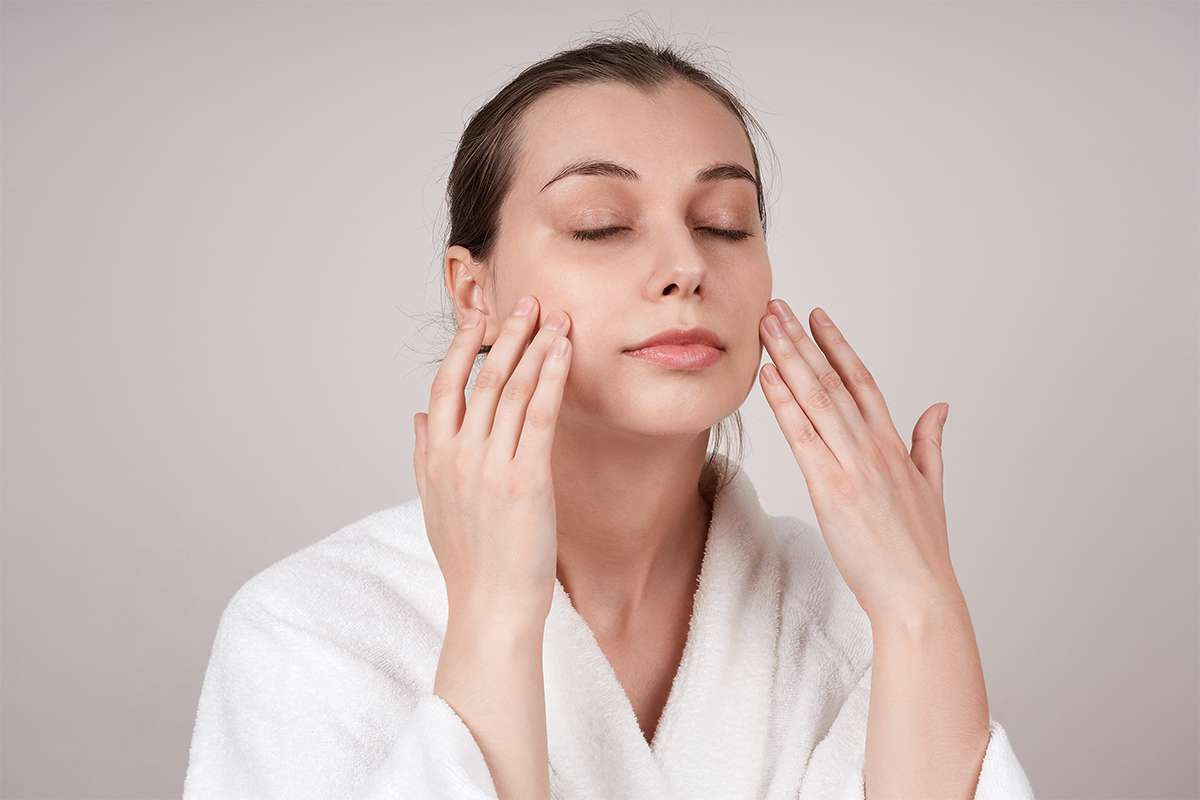 Beneficios de Acudir a un Especialista en Dermatologia de Adultos - La Importancia de la Dermatolog&iacute;a en Adultos: Cuidado Personalizado para Cada Edad